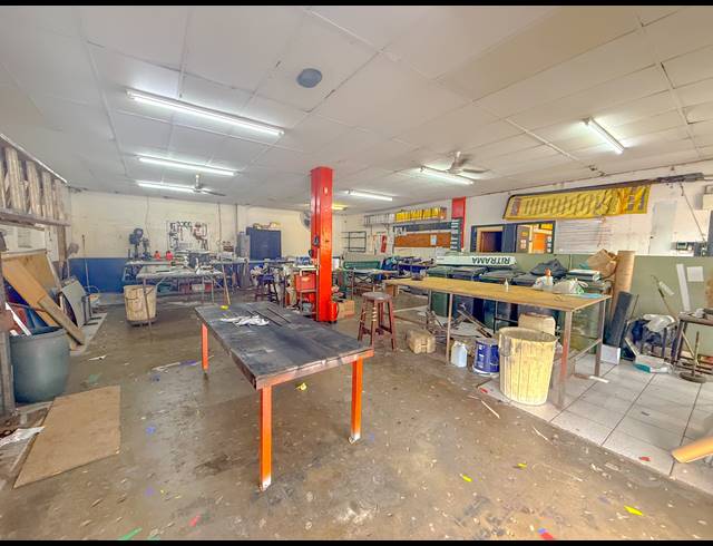 200M² FACTORY TO LET IN KULEKA